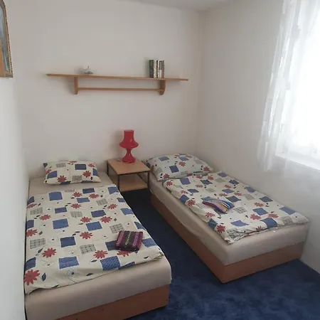 Holiday U Capu Guest house Lomnice nad Luznici